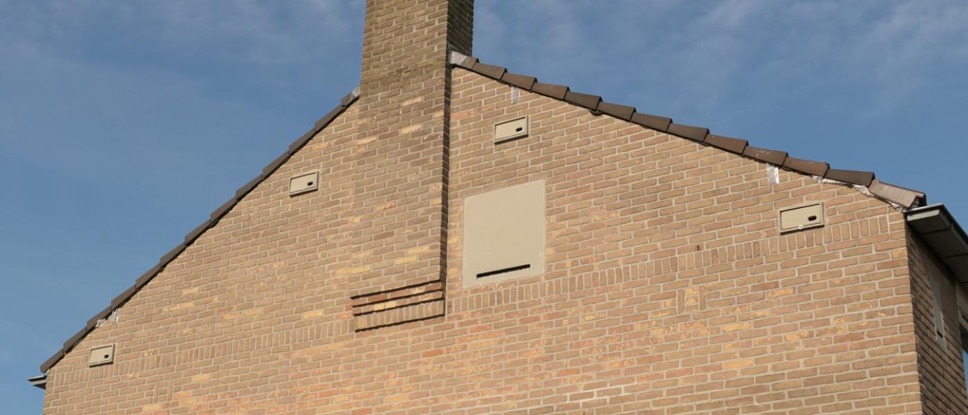 woning met inbouwkasten en uitvliegflaps